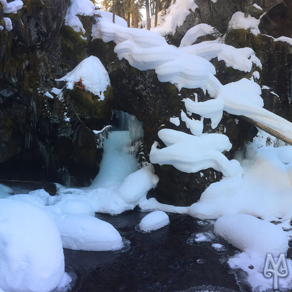 A Frozen Arch Falls
